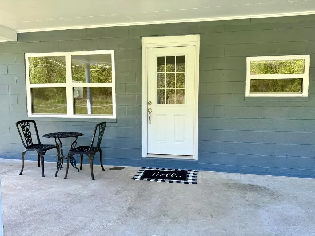 233 River Road Beattyville KY 41311