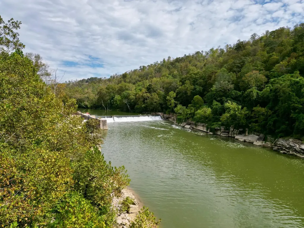 233 River Road Beattyville KY 41311