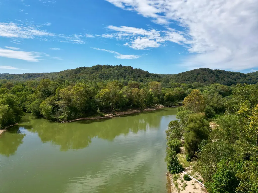 233 River Road Beattyville KY 41311