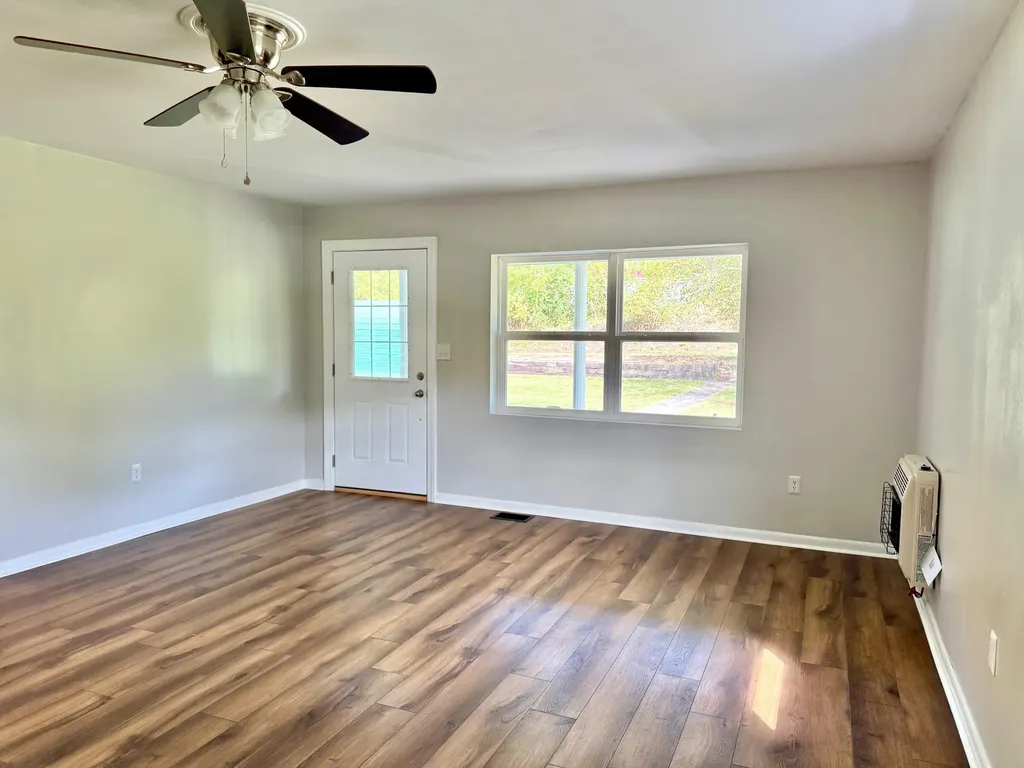 233 River Road Beattyville KY 41311