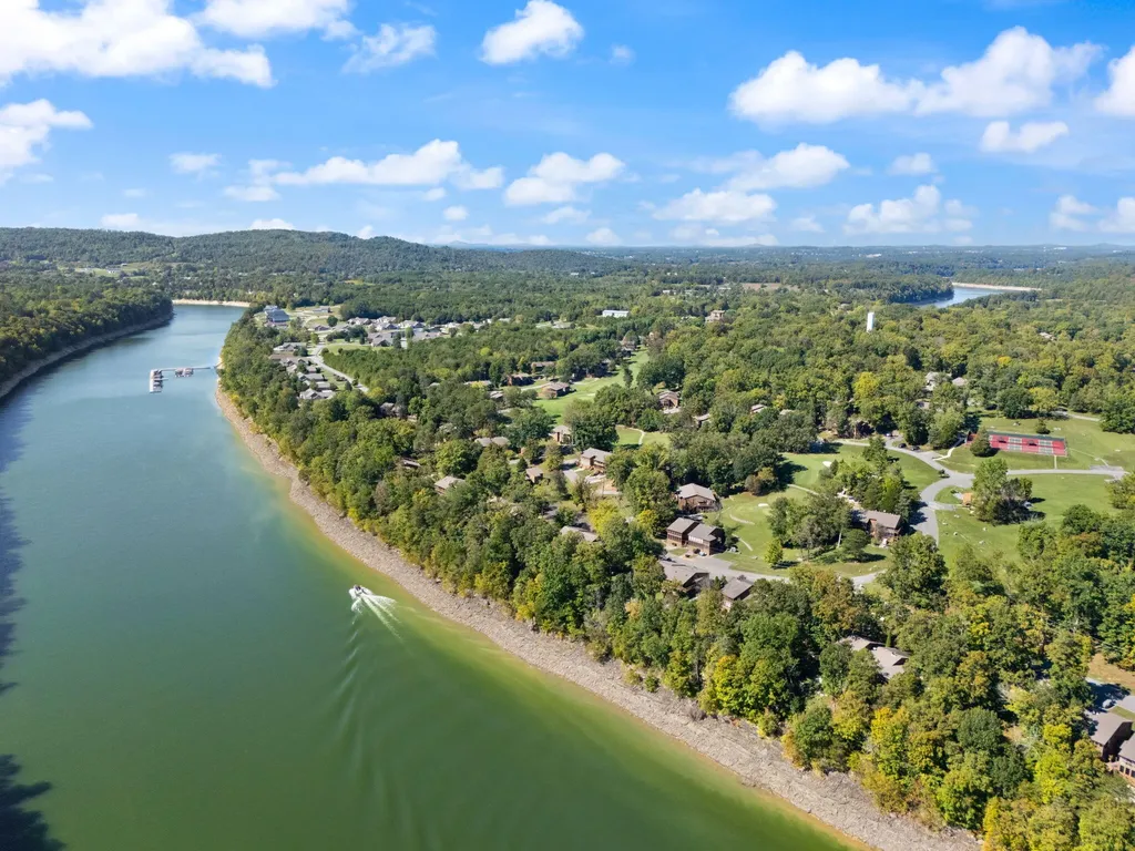 65-3 Woodson Bend Resort Bronston KY 42518