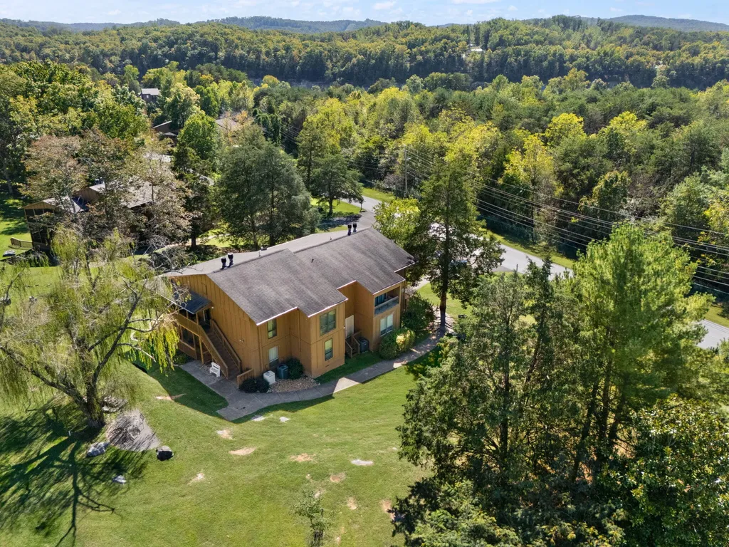 65-3 Woodson Bend Resort Bronston KY 42518
