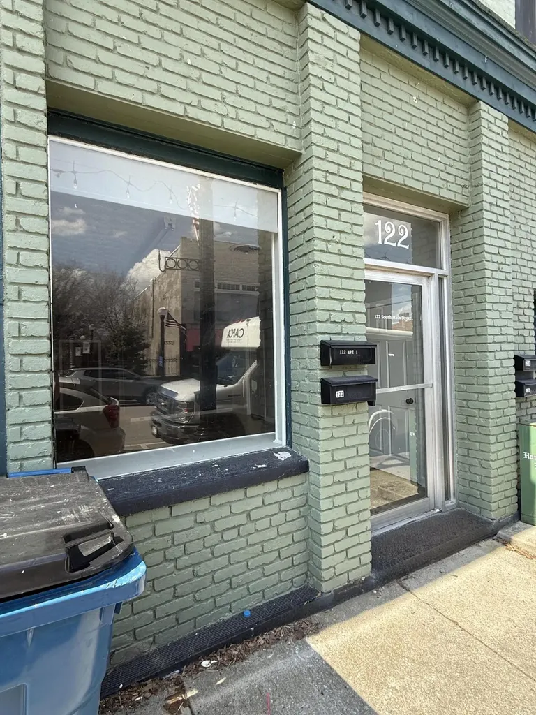 120 S Main Street Harrodsburg KY 40330