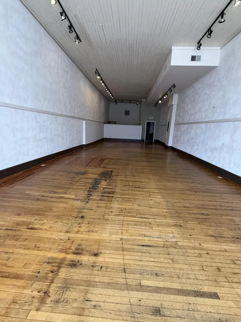 120 S Main Street Harrodsburg KY 40330