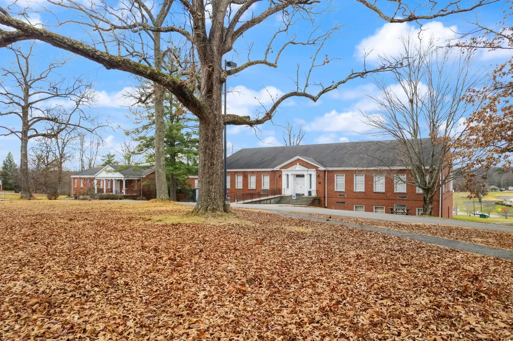 60 Bennett Circle London KY 40741