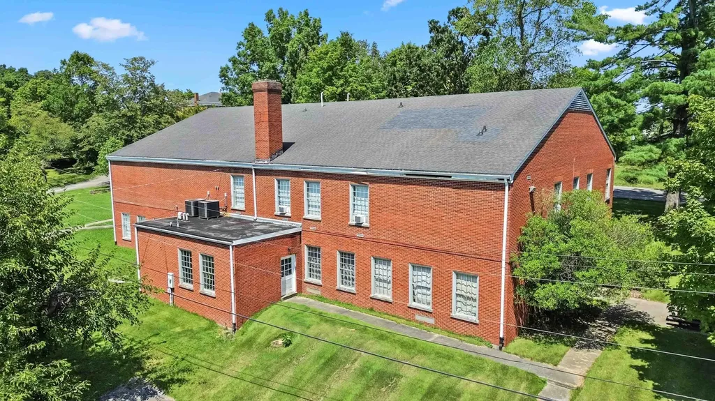60 Bennett Circle London KY 40741