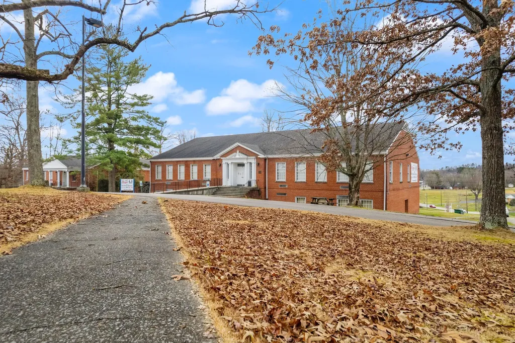 60 Bennett Circle London KY 40741