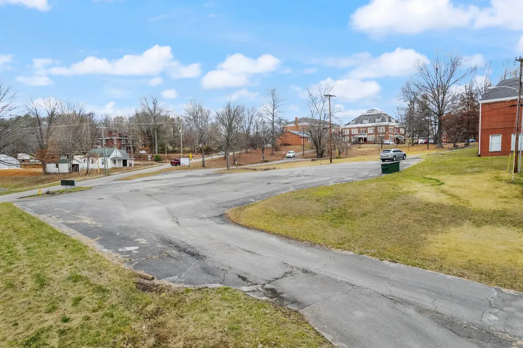 60 Bennett Circle London KY 40741