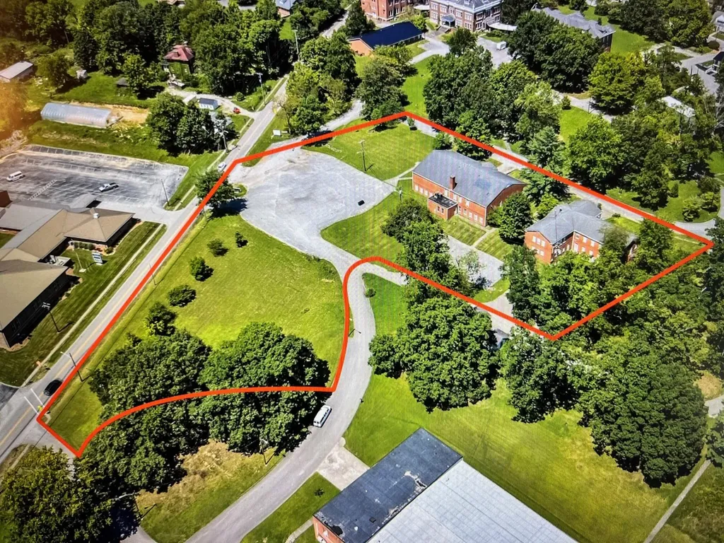 60 Bennett Circle London KY 40741