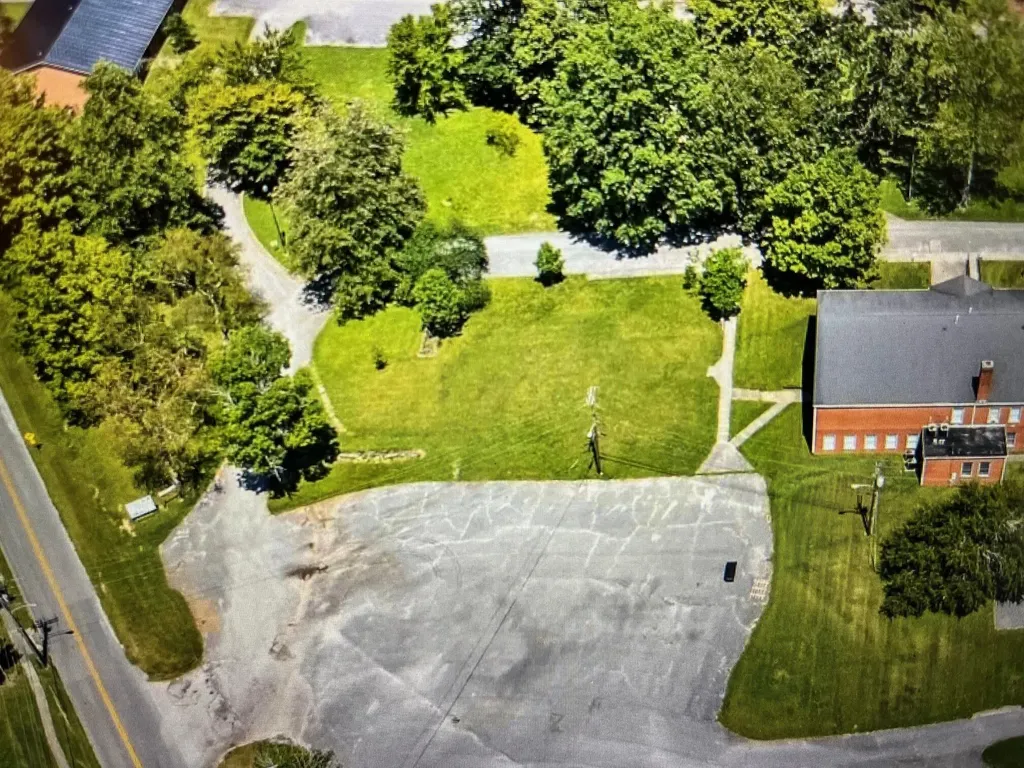 60 Bennett Circle London KY 40741