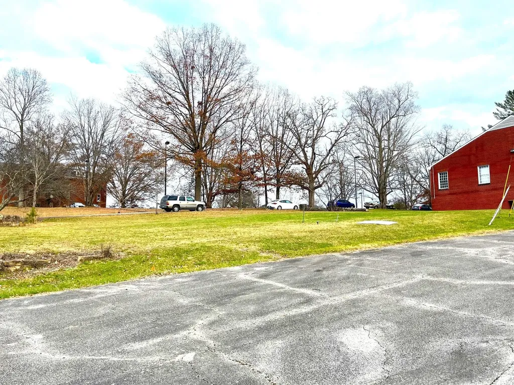 60 Bennett Circle London KY 40741