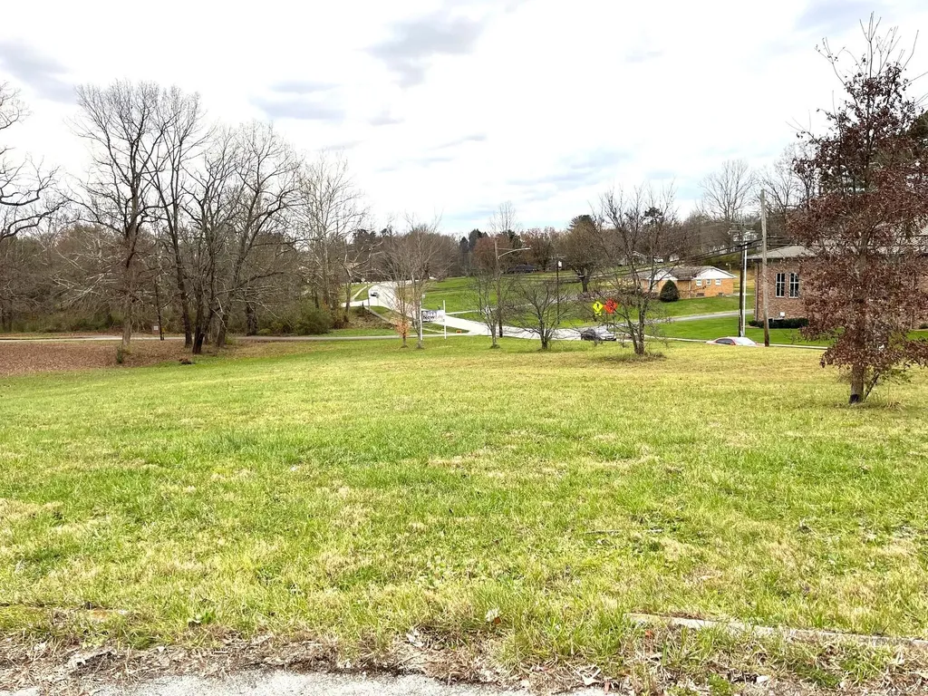 60 Bennett Circle London KY 40741