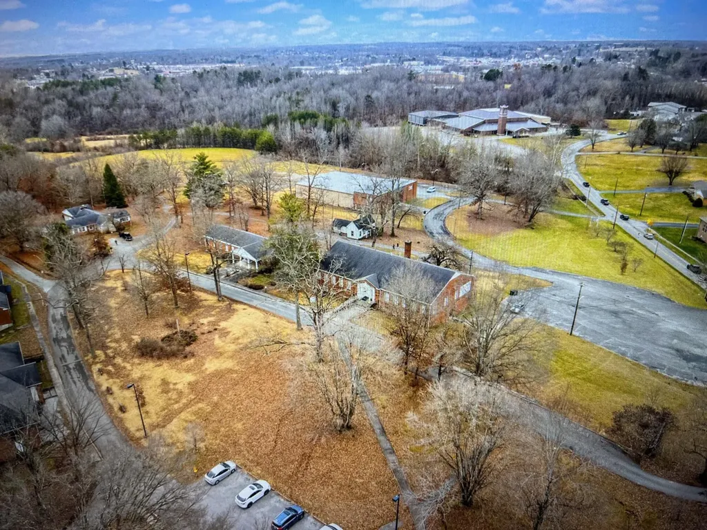60 Bennett Circle London KY 40741