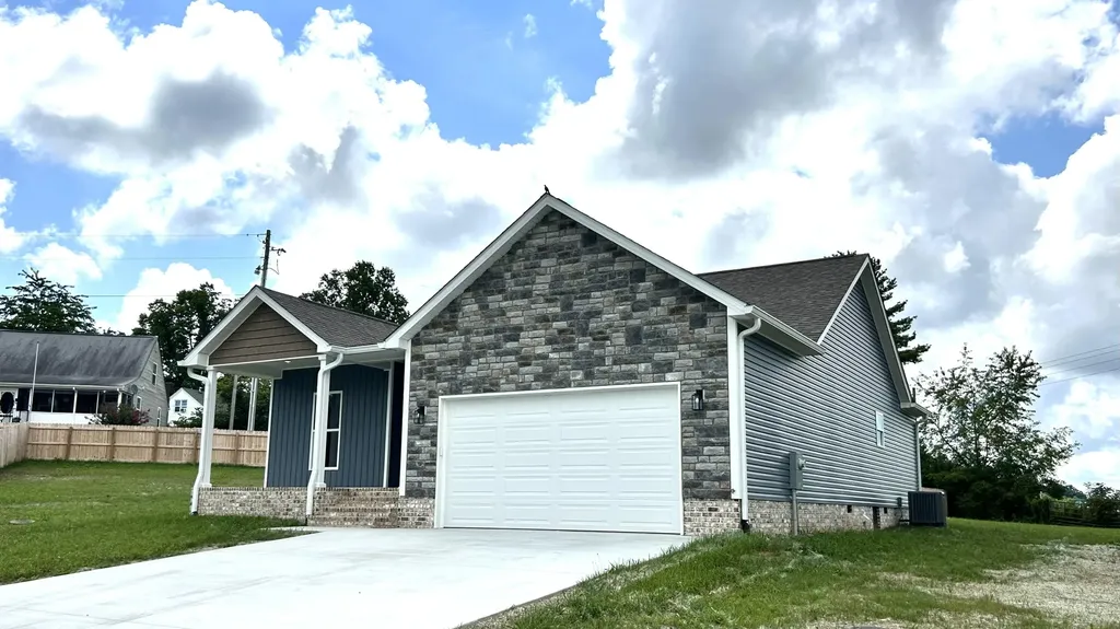 112 Gray Bird Lane London KY 40741