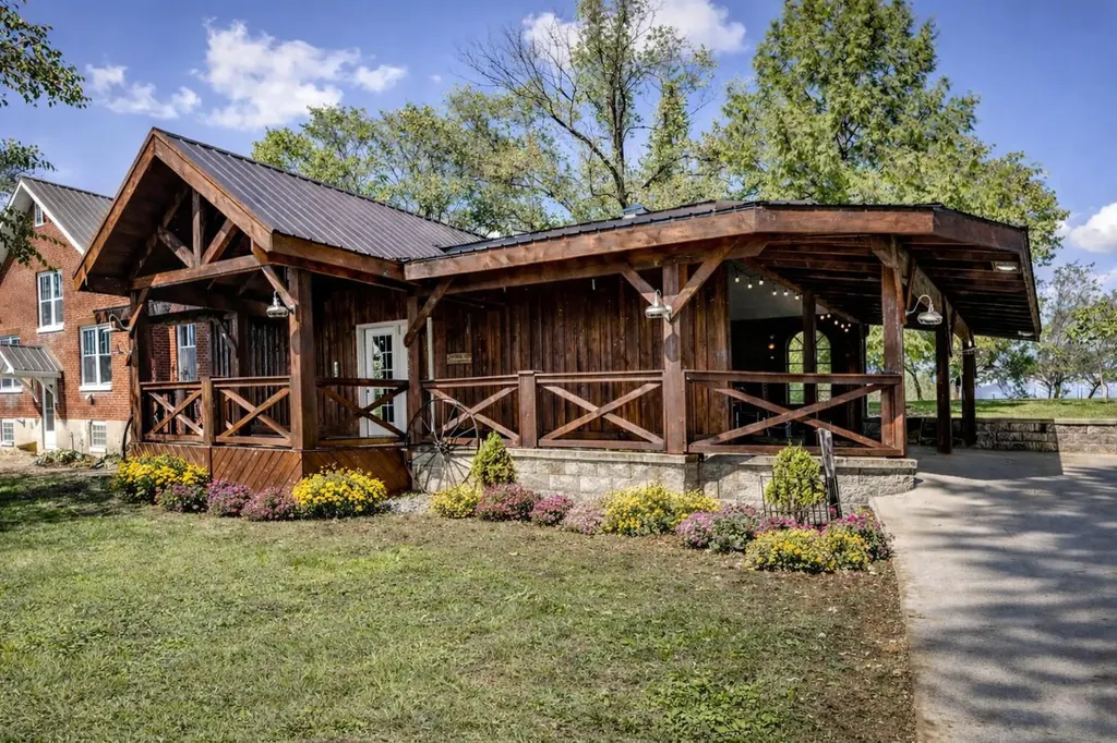 10900 Us Highway 127 Hustonville KY 40437