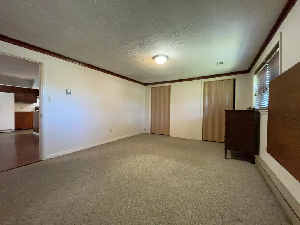 440 Ky-90 Somerset KY 42503