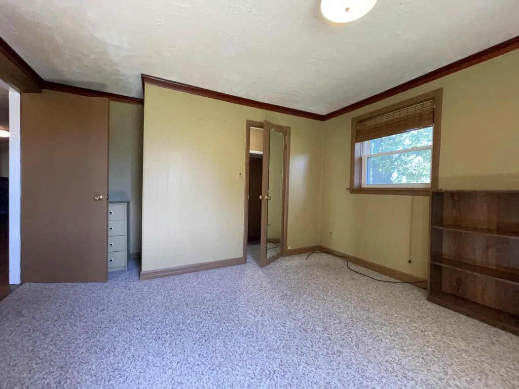 440 Ky-90 Somerset KY 42503