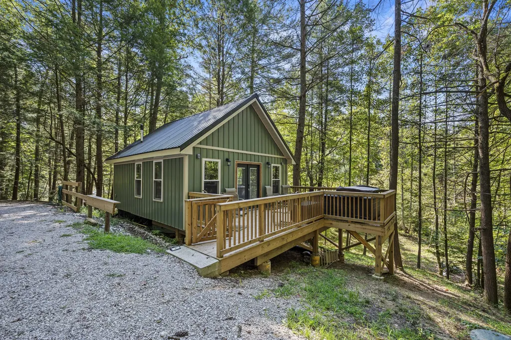 18 High Falls Creek Drive Campton KY 41301