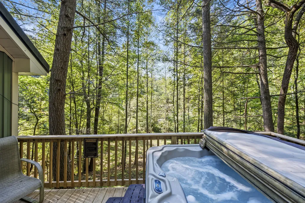 18 High Falls Creek Drive Campton KY 41301