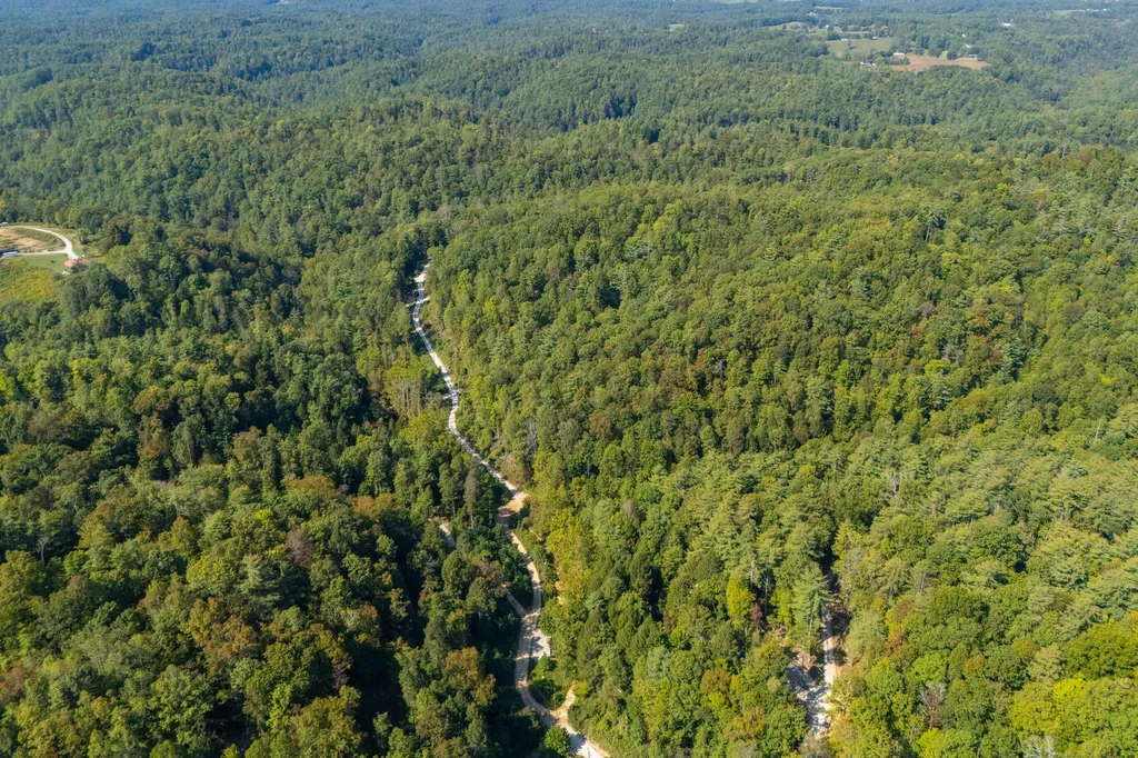 18 High Falls Creek Drive Campton KY 41301