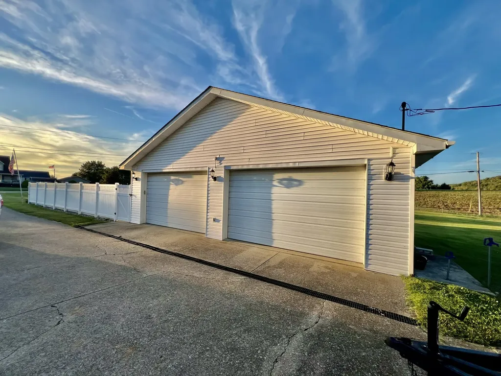 207 Maretburg Road Mt Vernon KY 40456