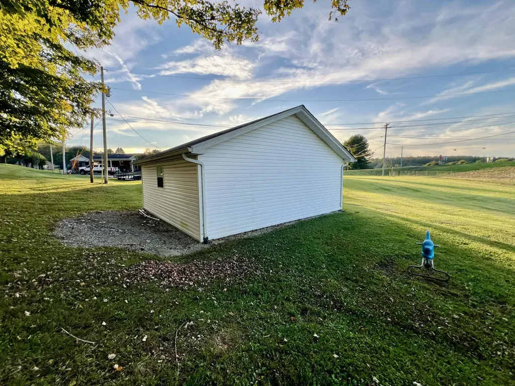 207 Maretburg Road Mt Vernon KY 40456