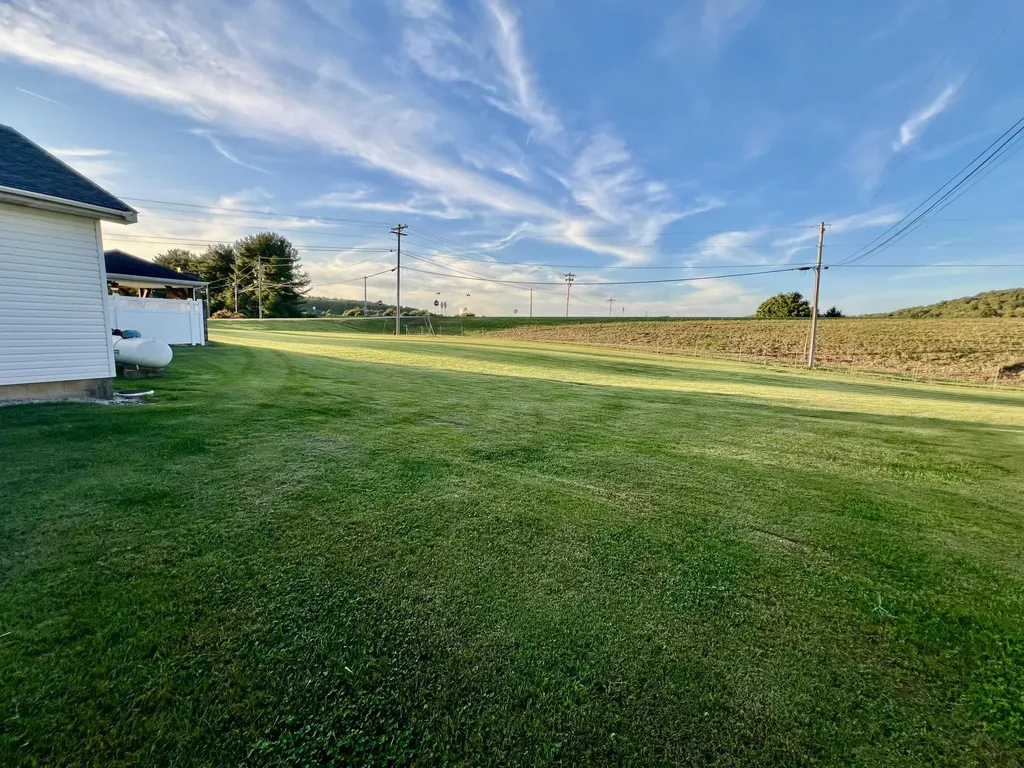 207 Maretburg Road Mt Vernon KY 40456