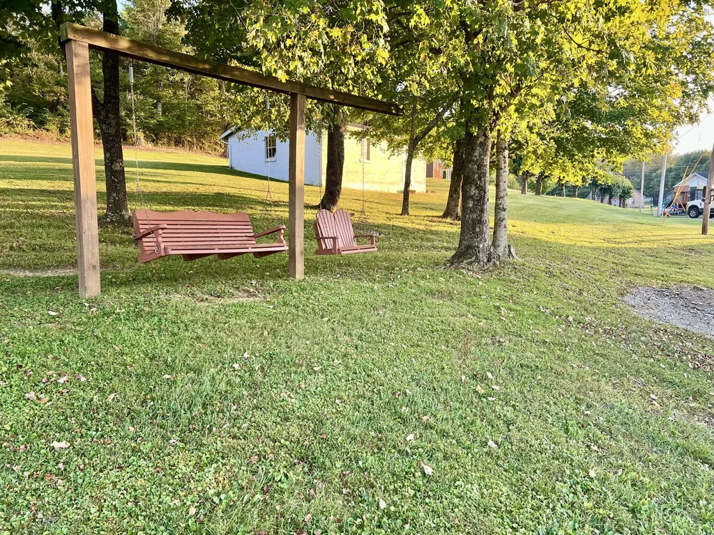 207 Maretburg Road Mt Vernon KY 40456