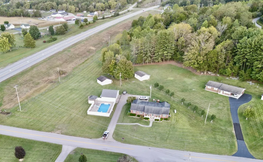 207 Maretburg Road Mt Vernon KY 40456