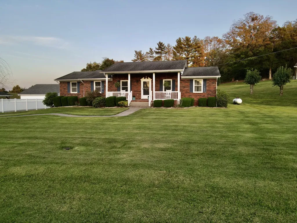 207 Maretburg Road Mt Vernon KY 40456