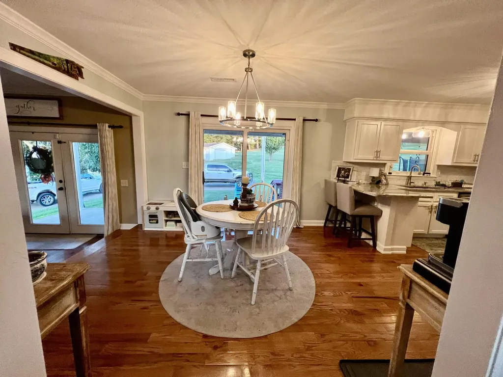 207 Maretburg Road Mt Vernon KY 40456