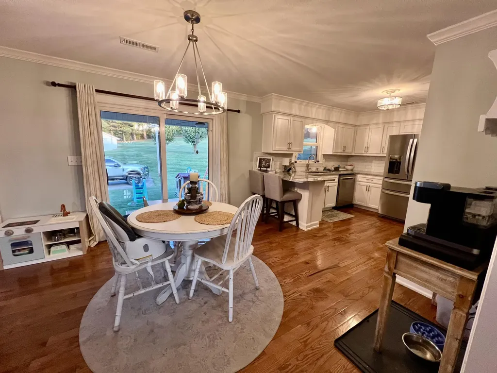 207 Maretburg Road Mt Vernon KY 40456