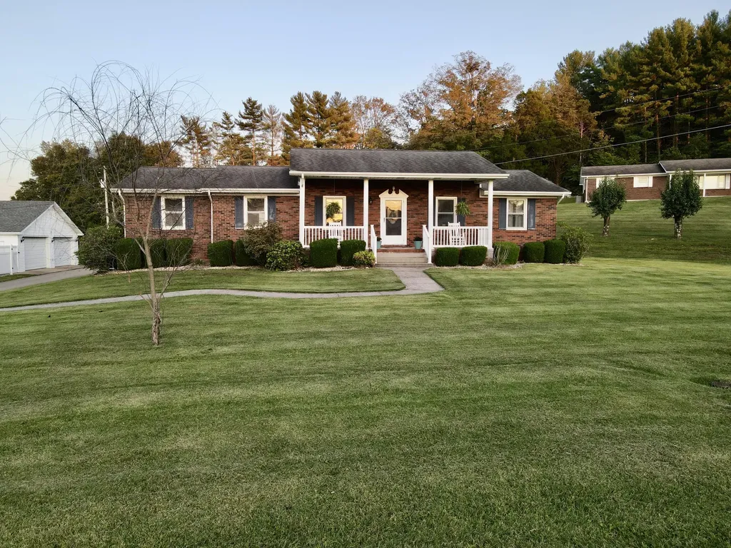 207 Maretburg Road Mt Vernon KY 40456
