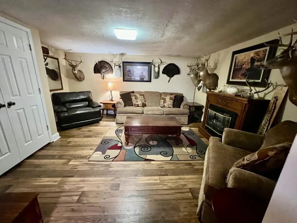 207 Maretburg Road Mt Vernon KY 40456