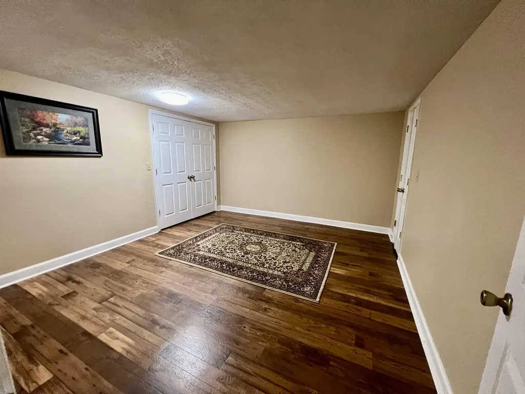 207 Maretburg Road Mt Vernon KY 40456