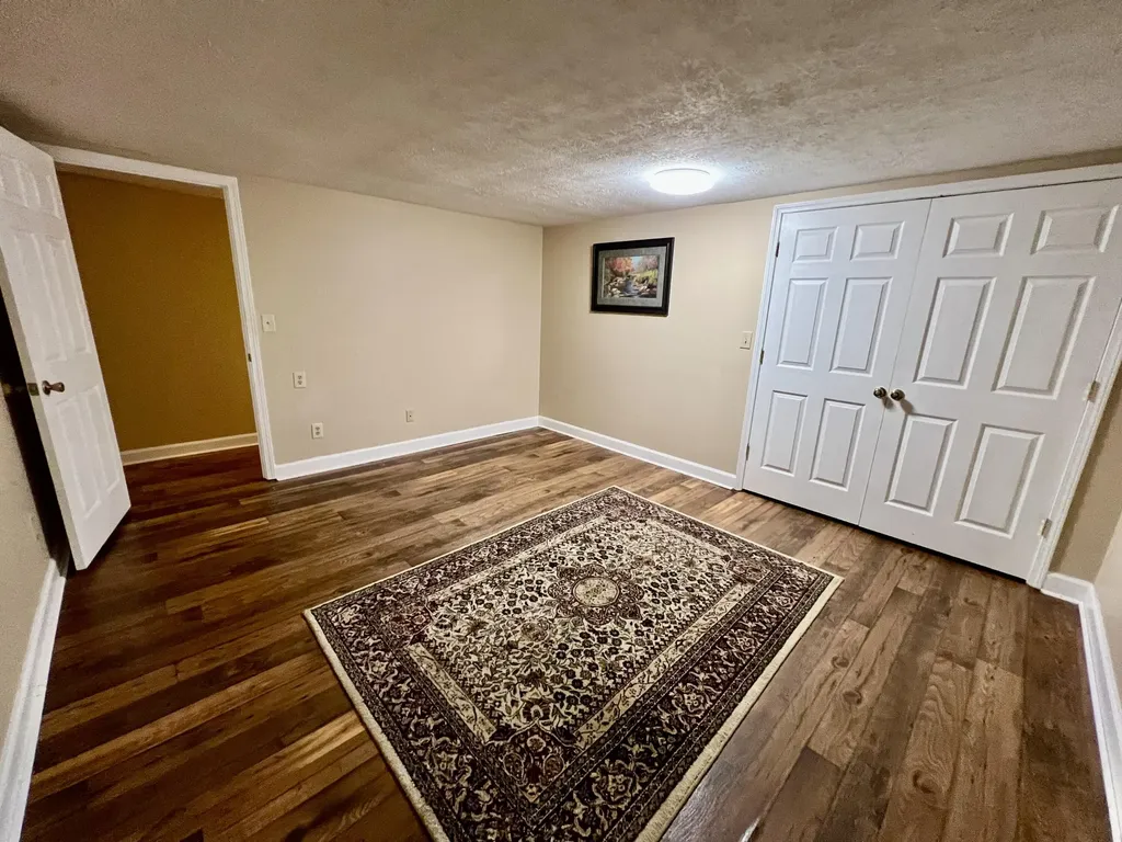 207 Maretburg Road Mt Vernon KY 40456