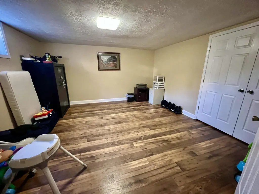 207 Maretburg Road Mt Vernon KY 40456