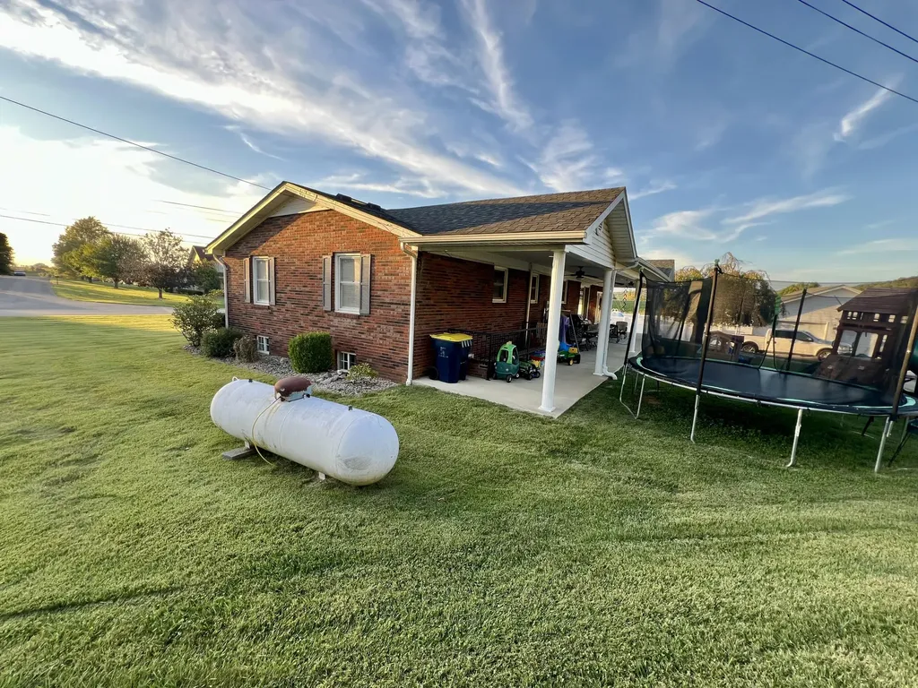 207 Maretburg Road Mt Vernon KY 40456