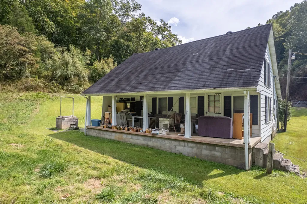 363 Higgins Branch Road Royalton KY 41464