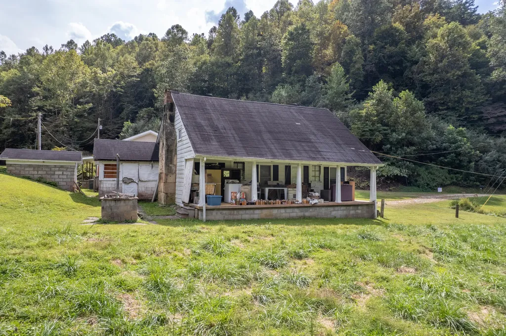 363 Higgins Branch Road Royalton KY 41464