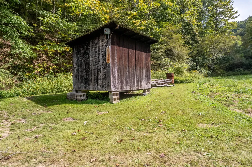 363 Higgins Branch Road Royalton KY 41464
