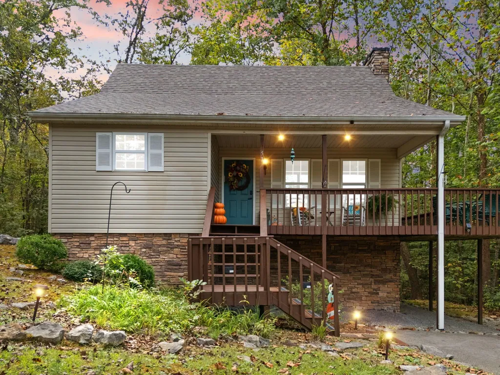 53 Clover Leaf Circle Burnside KY 41519