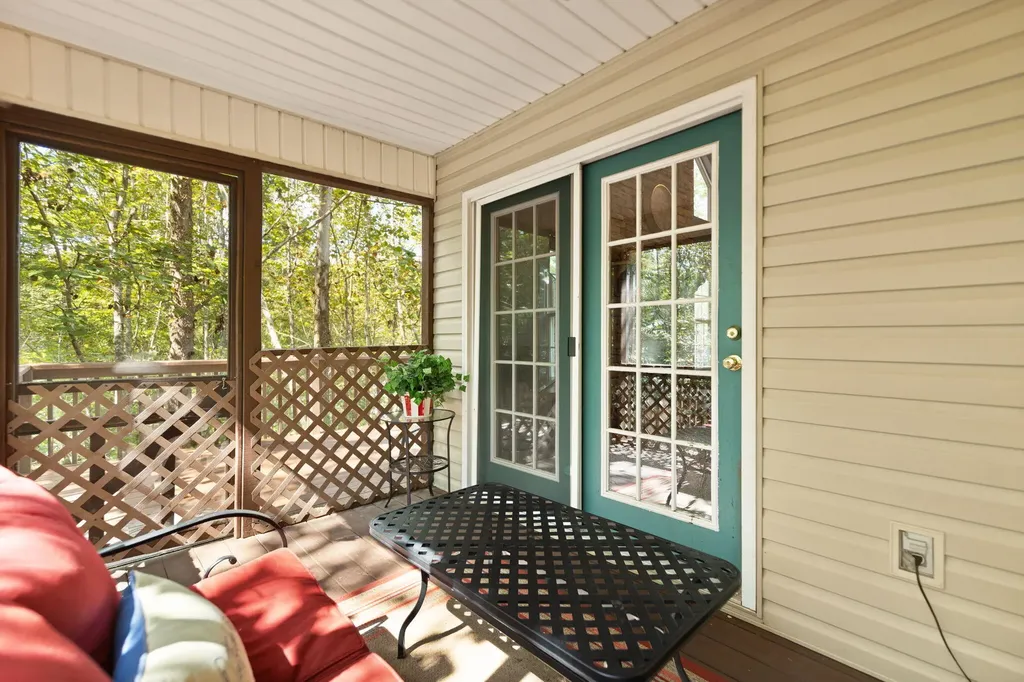 53 Clover Leaf Circle Burnside KY 41519