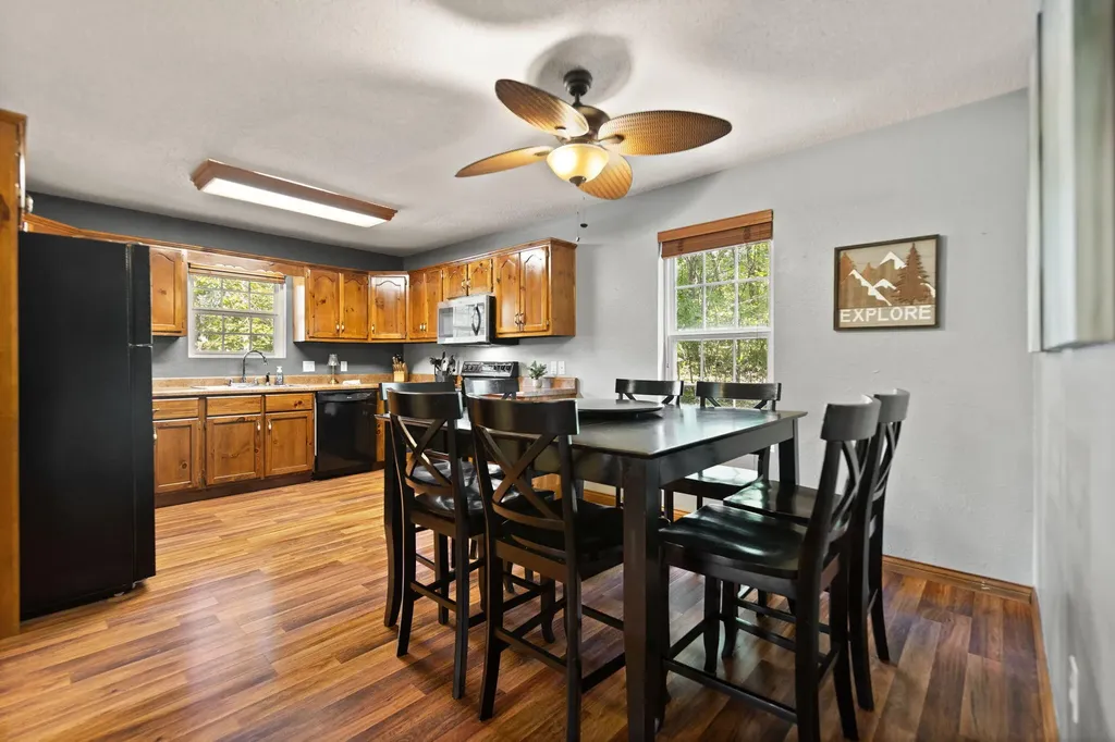 53 Clover Leaf Circle Burnside KY 41519