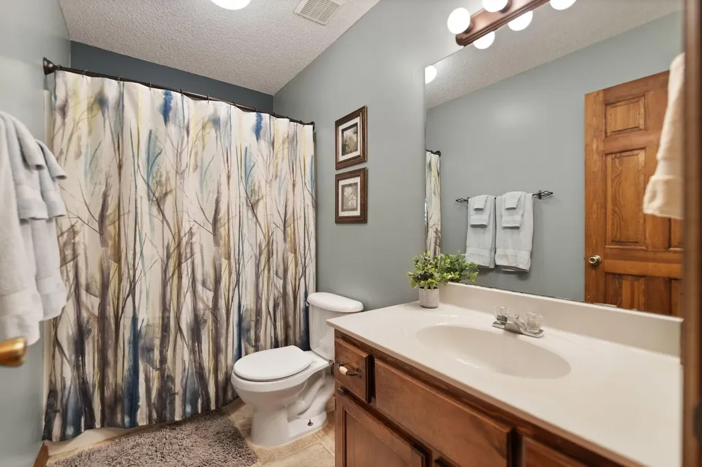 53 Clover Leaf Circle Burnside KY 41519
