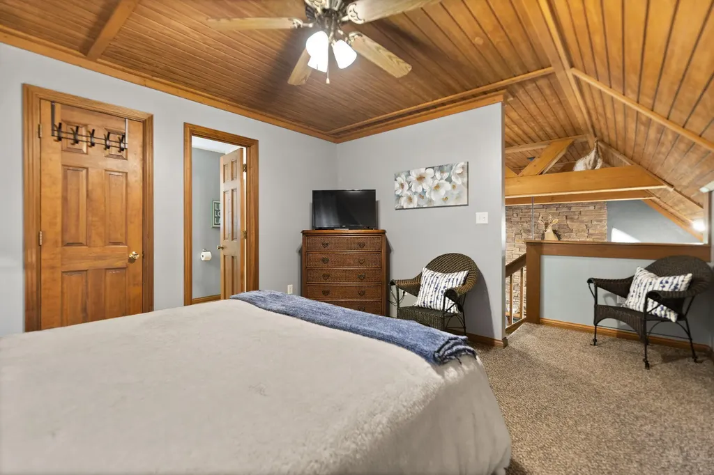 53 Clover Leaf Circle Burnside KY 41519