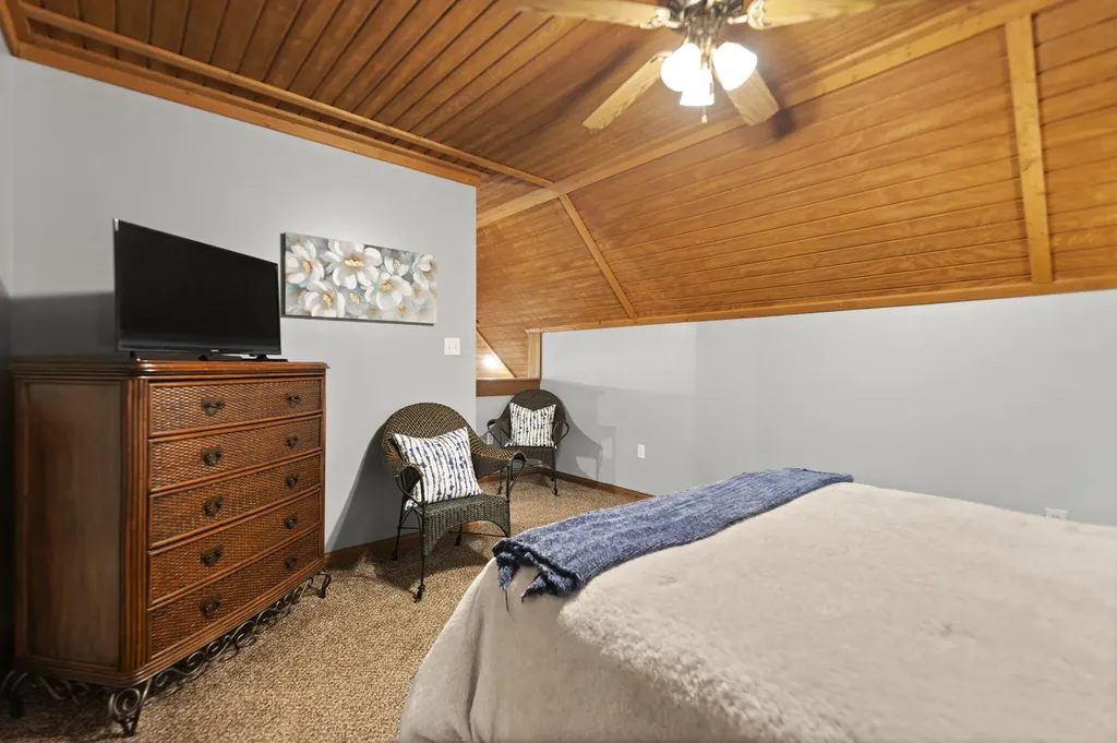 53 Clover Leaf Circle Burnside KY 41519