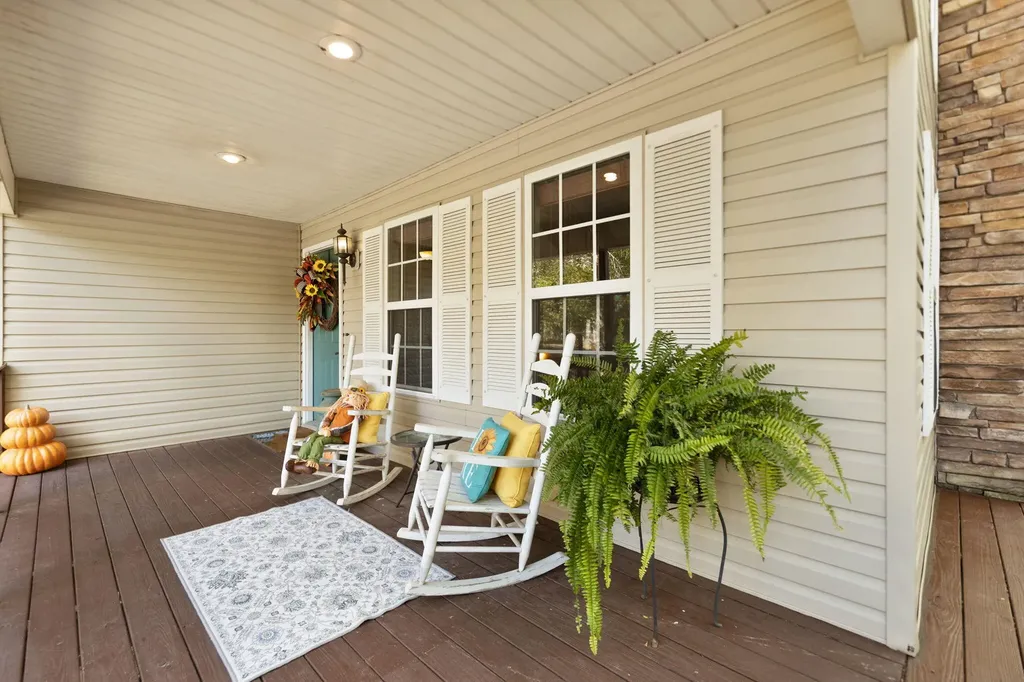 53 Clover Leaf Circle Burnside KY 41519