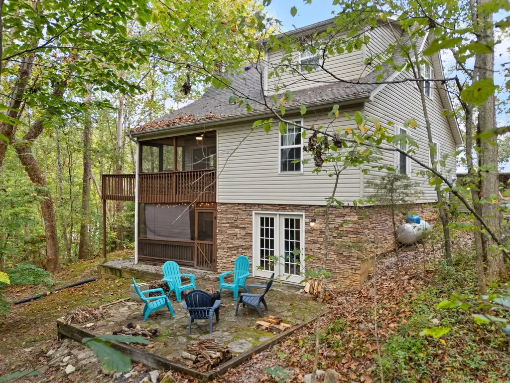53 Clover Leaf Circle Burnside KY 41519