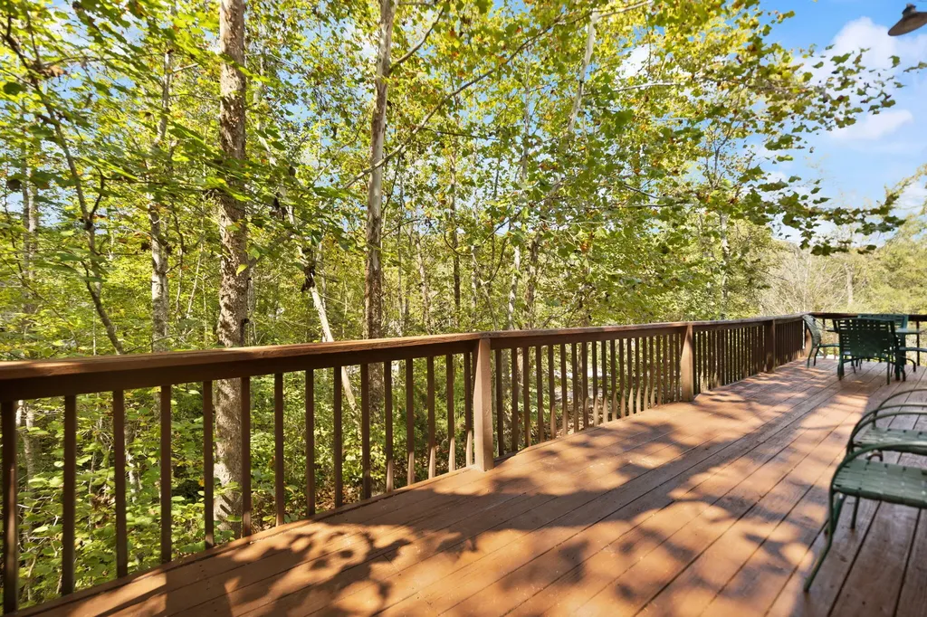 53 Clover Leaf Circle Burnside KY 41519
